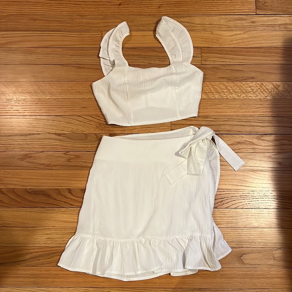 Crop top and high waisted skirt set! Pink Lilly! - Picture 2 of 8